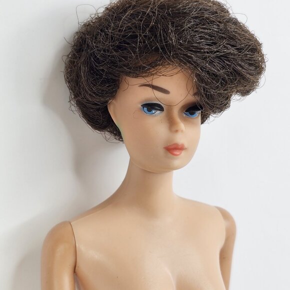 Vintage Brunette Bubble Cut Barbie Doll #850 Mattel 1960s Japan Green Ears Read - Picture 1 of 16